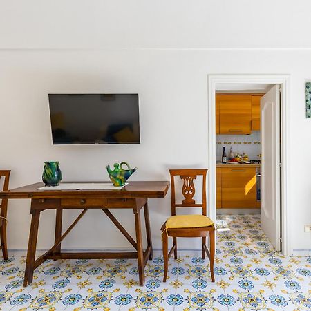 Capri Turquoise By Napoliapartments Exterior foto
